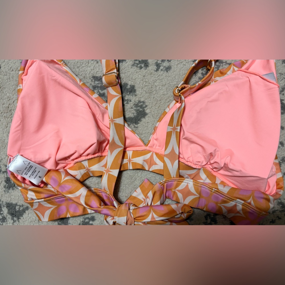 Kitty and Vibe Juju Triangle Bikini Top - Picture 5 of 5